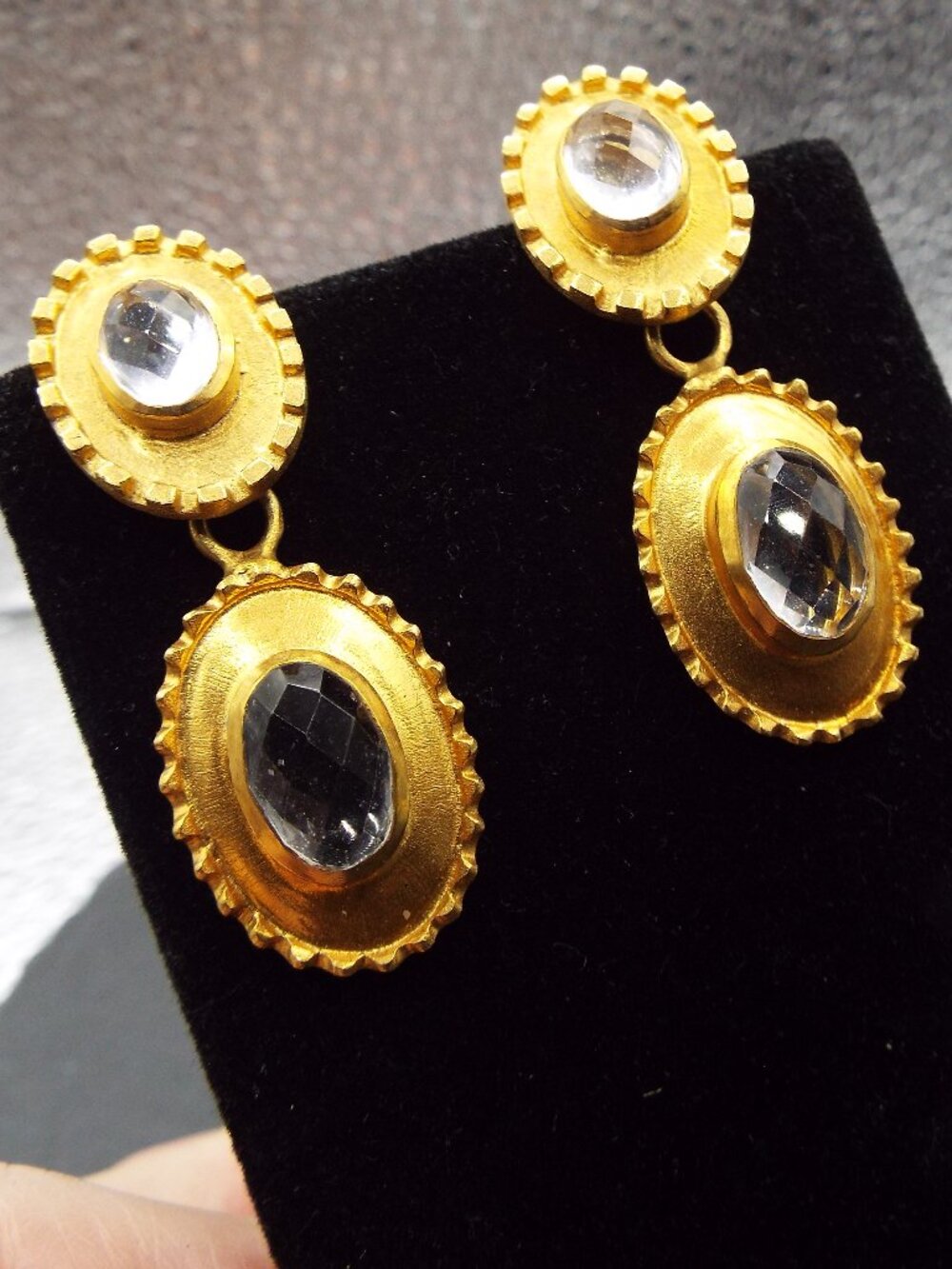 EXQUISITE HONEYCOMB FACETED CRYSTAL TUSCAN GOLD DOUBLE DANGLING OVAL EARRINGS 19